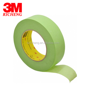 Nastro Adesivo Verde 3M Performance 233+ Monofacciale Resistente all'Acqua, Rotolo Jumbo per Adesione nella Verniciatura Automobilistica - Product Image 1