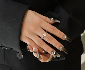 Anillo de Plata de Ley para Mujer, con Incrustaciones de Encaje Estrecho Incoloro, Joyería Hecha a Mano, 4 * 6, Alto Contenido de Carbono, Estilo Lujoso y Ligero - Product Image 2