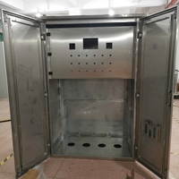Boîtier de distribution extérieur étanche IP66 en acier inoxydable SUS304 avec ventilation de toit incliné, hybride 380V
