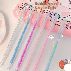 Couteau à bulles mignon style Ins, en forme de cœur, avec poignée en plastique, pour journal, autocollants, coupe-papier, couteau utilitaire - Product Image 4