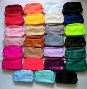 Nouvelle sacoche de sport élégante pour l'extérieur, sac de course, rangement pour téléphone portable, sac bandoulière, sac multifonctionnel pour l'extérieur - Product Image 4