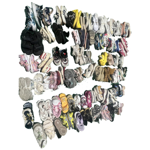 Zapatillas y sandalias usadas para niños por kilo, grado B, zapatos infantiles de segunda mano, estilo chunky, varios tamaños y colores. - Product Image 1