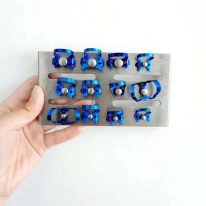 Juego de 12 abrazaderas y bandejas de goma <span class=keywords><strong>dental</strong></span> de acero inoxidable - Product Image 1