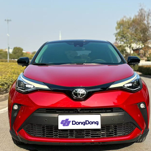 รถยนต์มือสองราคาประหยัดปี 2023 รถ SUV ขนาดเล็ก เบนซิน โตโยต้า <span class=keywords><strong>CHR</strong></span> 2.0L เครื่องยนต์คู่ รุ่นหรู พวงมาลัยซ้าย 5 ที่นั่ง กล้องมองหลัง ซันรูฟ ระบบควบคุมความเร็วอัตโนมัติ - Product Image 2
