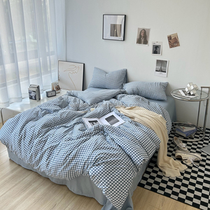Readymade <strong>Checkered</strong> Polyester Duvet Cover Set Blued and White <strong>Bedsheet</strong> with 2 Pillowcases on Sale - Product Image 4
