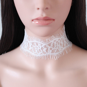 Collier ras du <span class=keywords><strong>cou</strong></span> en dentelle pour femme avec pendentif à pompon, col artistique ajouré, design original, style européen et américain, 31 cm à 40 cm - Product Image 2