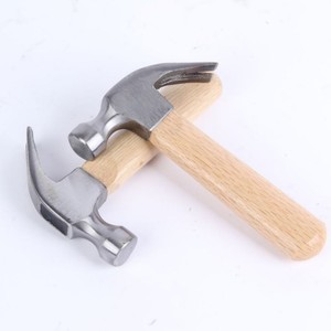 Mini martillo de garra con mango de madera de 170 mm, cara redonda, para uso doméstico en carpintería y bricolaje. - Product Image 3