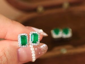 Xinfly Hot Sale 18K Real Gold 1.20ct Natural <b>Emerald</b> 0.20ct <b>Stud</b> Earrings Vivid Green Au750 Fine Daily Jewelry GRC Certificate - Product Image 2