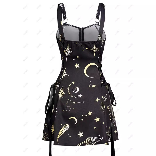 Emo Clothes: Trendy Streetwear for 2025
