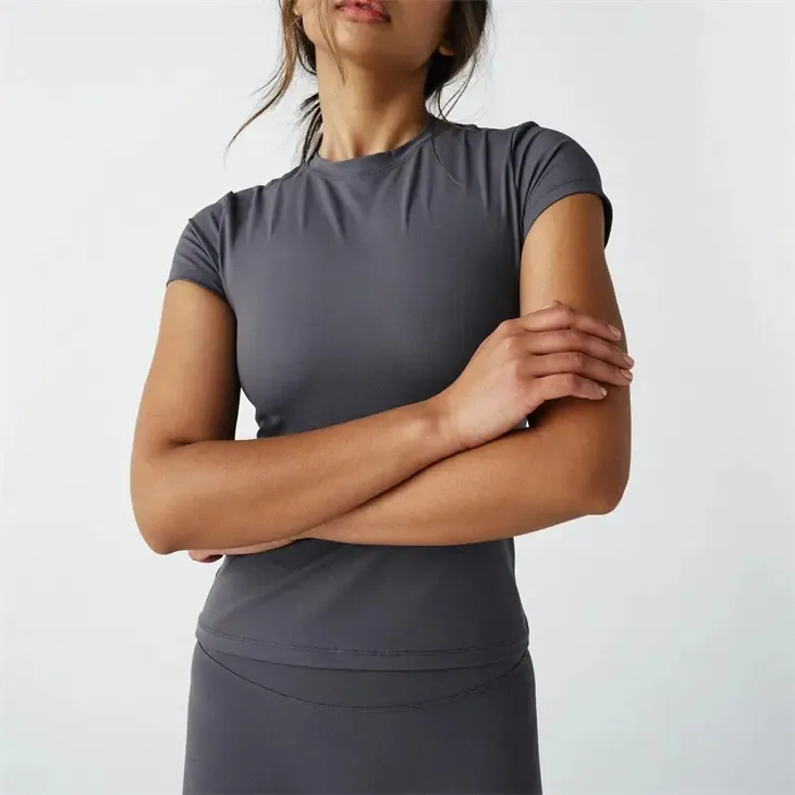 2024 nuova moda Ropa camicie da allenamento da donna a manica corta a compressione atletica top da palestra ad asciugatura rapida per Yoga