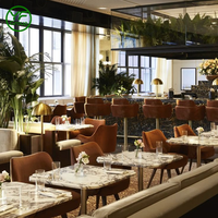 Mobilier commercial en marbre pour restaurants et cafés : ensemble table et chaises, banquette et sièges pour restaurant