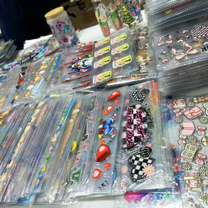 Vente directe d'usine UV DTF tasse enveloppes 16 onces flacons dessin animé Logo transfert Aufkleber étanche lavable PET gobelets - Product Image 5