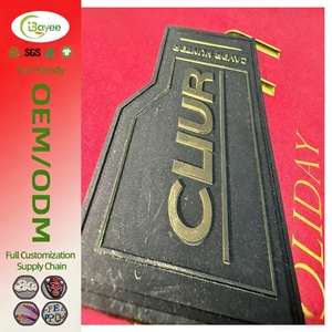 Étiquette en caoutchouc PVC 3D convexe personnalisée, design tendance, patch en silicone gaufré à coudre pour vêtements, sérigraphie textile - Product Image 1