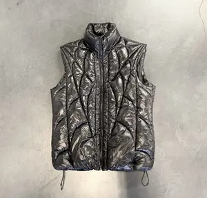 Individuelles Logo gesteppt glänzend schwarz metallisch blasenmuster kissenjacke für herren ärmellos baumwolle kissenweste gilet