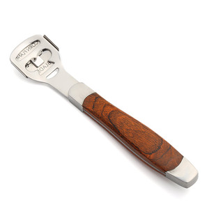 ชุดอุปกรณ์กำจัดหนังด้านเท้า Baiyi ทำจากสแตนเลส พร้อมด้ามจับไม้ สำหรับใช้ในบ้าน - Product Image 2