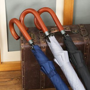 Parapluie droit automatique de luxe à manche en bois monocouche, imperméable et coupe-vent, avec impression de logo personnalisé, style professionnel - Product Image 3