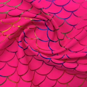Sıcak satış özelleştirilmiş renk naylon Spandex 7 renkli ölçekler gümüş banyo takım elbise kumaşı