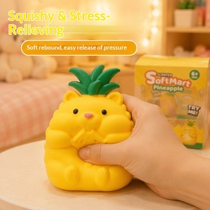 Juguete Antiestrés con Forma de Fruta Realista, Piña Grande, Diseño de Oso Adorable, Artículo Decorativo Pequeño para Mayores de 14 Años - Product Image 5