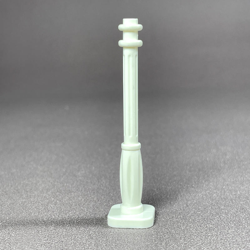 Lampadaire creux blanc