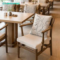 Ensemble de mobilier de café moderne et contemporain avec banquette carrée en PU pour restaurants, hôtels, cafés, tables et chaises de salle à manger