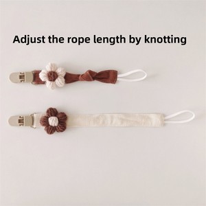 Clip para Chupete de Tela de Algodón Ecológico con Flor de <span class=keywords><strong>Ganchillo</strong></span>, Cadena para Chupete Vintage con Diseño de Cuadros, Soporte para Chupete de Bebé - Product Image 3