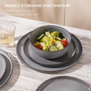 <span class=keywords><strong>Service</strong></span> de table en grès Halo Edge de <span class=keywords><strong>12</strong></span> pièces, assiettes à dîner, bols, passe au micro-ondes et au lave-<span class=keywords><strong>vaisselle</strong></span>, design minimaliste <span class=keywords><strong>pour</strong></span> 4 <span class=keywords><strong>personnes</strong></span>, gris - Product Image 2