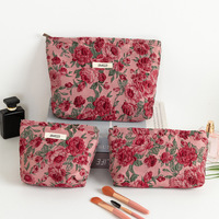Sac de maquillage jacquard grande capacité avec fermeture éclair, sac de rangement pour soins de la peau motif rose rouge, sac cosmétique portable avec logo, vente en gros