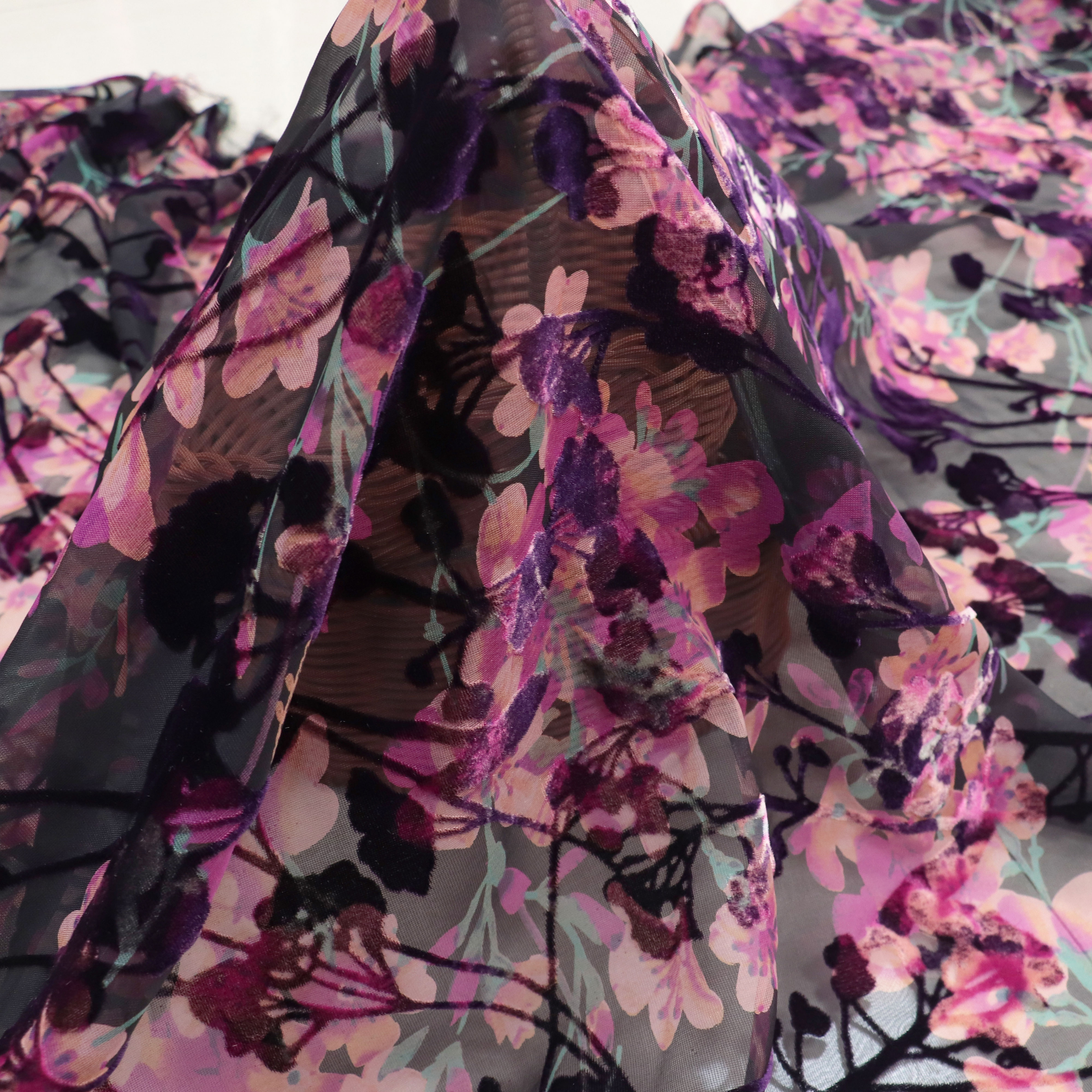 New Design Woven Nylon Viscose Velvet Fabric Velvet Burnout Fabric for Fashion Dress Clothing Textile