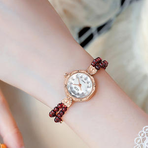 Nouvelle montre pour femme, style vintage, design unique, montre-bracelet à quartz haut de gamme, étanche - Product Image 5