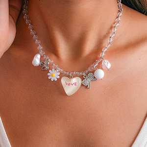 Collier avec pendentif en forme de cœur mignon, fleur en strass et pendentif en forme de cœur, chaîne perlée plaquée argent pour femmes, à porter au quotidien - Product Image 2