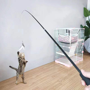 Canne à <span class=keywords><strong>chat</strong></span> rétractable en quatre sections, personnalisée, 1,8 m, super longue, avec plumes, <span class=keywords><strong>pour</strong></span> le jeu et le divertissement des chats - Vente en gros usine - Product Image 3