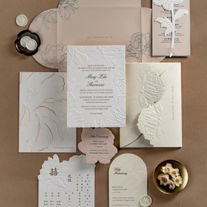 Invitation de mariage personnalisée en papier kraft et papier d'art gaufré écologique 600GSM, impression typographique - Product Image 1