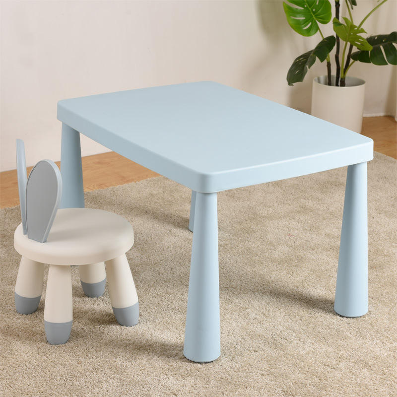 โต๊ะสีฟ้าและเก้าอี้กระต่ายสีฟ้าพร้อมแผ่นกันลื่น