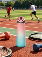 Nouvel ensemble de bouteilles d'eau écologiques avec technologie anti-odeurs et options de parfum pour la maison, le camping, la randonnée et la natation