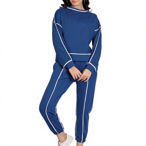 Ensemble deux pièces décontracté pour femme : Sweat-shirt à col rond et pantalon à taille élastique, en coton à séchage rapide, avec dentelle et design personnalisé, idéal pour l'hiver, manches longues - Product Image 1
