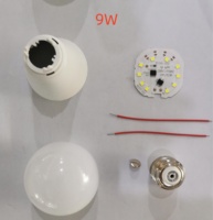 Vente en gros d'ampoules résidentielles à LED Lampada Focos 3W 5W 7W 9W 12W 15W 18W 24W E27 Ampoules de plafond B22 Ampoules à LED de matière première légère