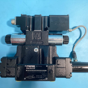 D41FCB31FC2NB70 Distributeur directionnel proportionnel piloté par commande NG16 CETOP 07 200L/min 350Bar Hydraulique - Product Image 4