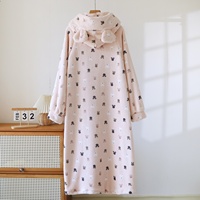 Vestido de Dormir Feminino de Flanela Grossa Yutu com Capuz e Manga Longa para Aquecimento e Conforto, Robe Solto para Uso Doméstico e Pijama
