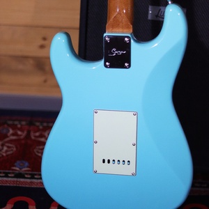 Guitarra Eléctrica <span class=keywords><strong>ST</strong></span> Profesional Directa de Fábrica, 22 Trastes Redondeados, Tamaño Completo, Pastillas SSH Alnico, Acabado de Alto Brillo, Suministro B2B al por Mayor - Product Image 3