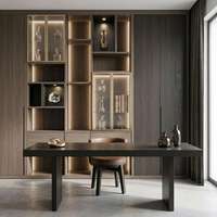 Bibliothèque murale personnalisée avec vitrines intégrées, porte en verre, éclairage d'ambiance, rangement dissimulé pour bureau à domicile moderne