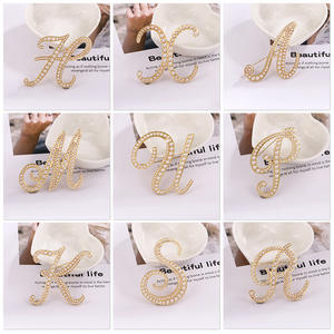 文字Dイニシャルブローチジュエリーゴールドパールアルファベット - Product Image 5