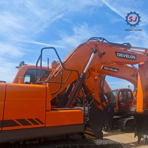 Excavatrice sur chenilles DX225 en excellent état, neuve, prix avantageux, avec garantie d'un an - Product Image 3
