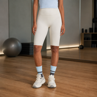 Shorts de cyclisme beige mat personnalisés OEM/ODM avec logo pour club de gym – Effet sculptant
