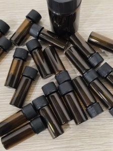 ฟลูออโรเอทิลีนคาร์บอเนต (CAS 114435-02-8) ความบริสุทธิ์ 98% ของเหลว/ของแข็ง MF C3H3FO3 EINECS 483-360-5 วัตถุดิบสังเคราะห์สารอินเตอร์เมเดียต - Product Image 2