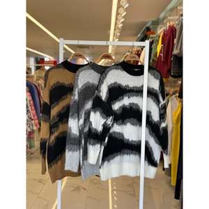 Suéter de Mujer Sobe, Cuello Redondo, Manga Larga, Estilo Casual Otoñal, Antipilling, Color Camel - Product Image 3