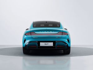 2024 mi SU7 800km Bốn bánh xe ổ đĩa dài phạm vi thông minh ổ đĩa Max - Product Image 6