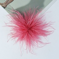 Broche en plumes d'autruche teintes sur mesure, broche en plumes faite à la main, accessoire de mode pour mariage, fête, vêtement, décoration