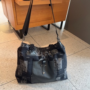 2026 trendy handbag women Leopard print shoulder bag fashion braded handle Women's Denim Shoulder Bag With Letter printing - Product Image 4