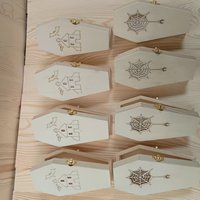 Cercueil carré en bois massif de couleur bois naturel, style gothique, biodégradable et écologique, pour Halloween, thème horreur et farce, boîte de rangement pour animaux de compagnie