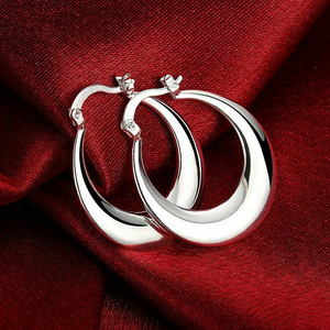 Orecchini a polsino geometrici a forma di cuore da donna, semplici accessori per l'orecchio per l'uso quotidiano e per il lavoro - Product Image 2